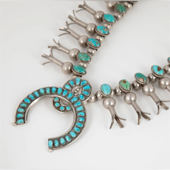 Dine [Navajo] and Zuni Silver and Turquoise Squash Blossom ca. 1950' - Picture 1 of 3